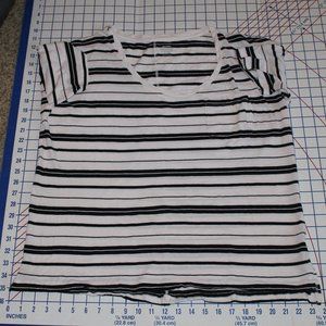 *FREE w/Bundle* Old Navy Women's Boyfriend T-Shirt